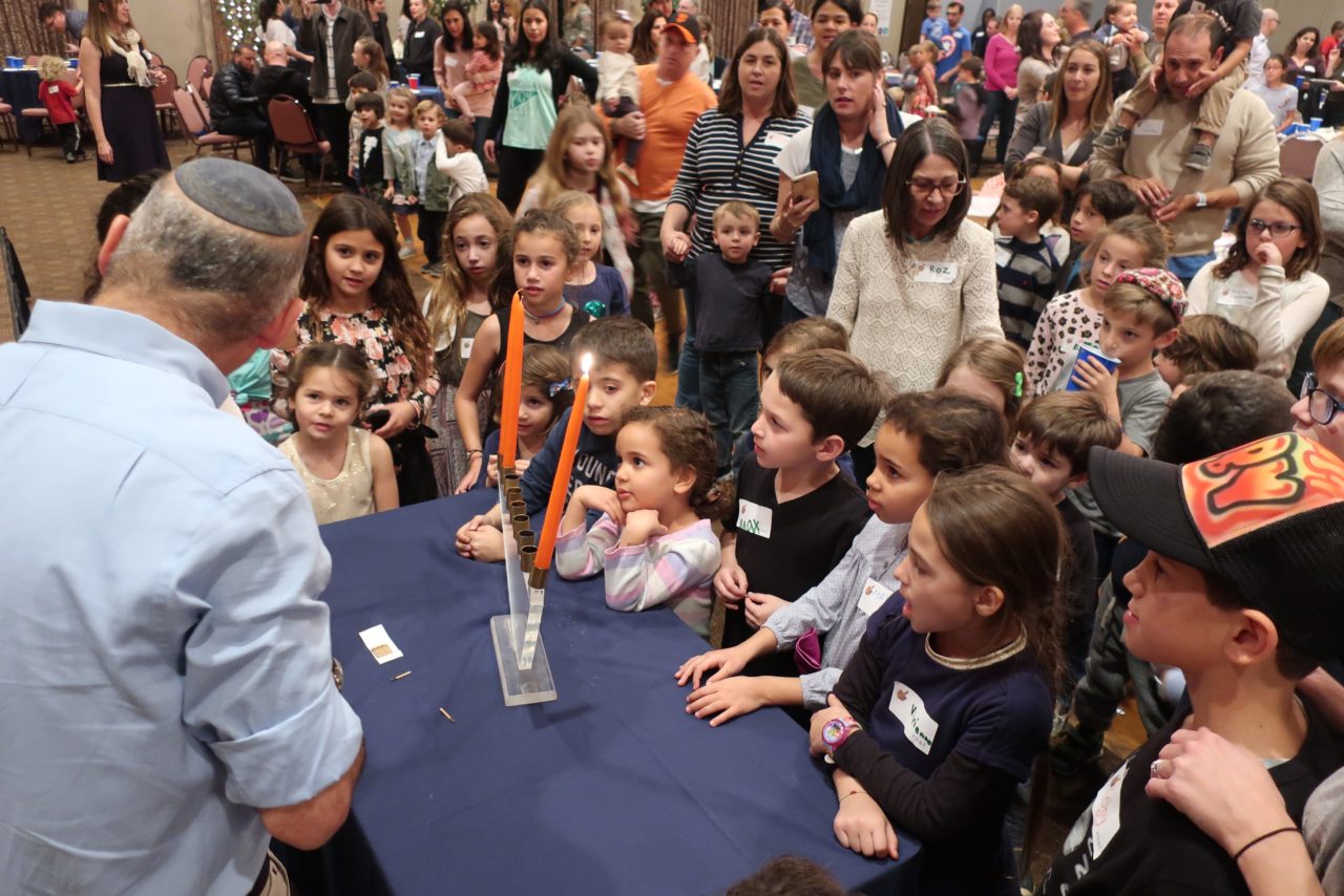 A Maccabee Moment at Adat Ari El Labowe Family Day School The AVI